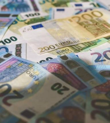 Україна отримала допомогу від ЄС: яку суму надали Києву та куди спрямують кошти