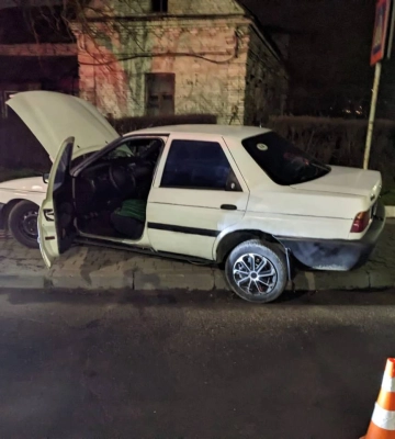 У Луцьку п&#039;яні водії в&#039;їхали у бордюр