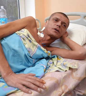 Українські лікарі врятували бійця, який провів 36 діб із турнікетом на нозі під обстрілами