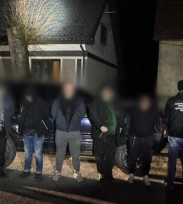 На Закарпатті поліція затримала зловмисника, який намагався через річку переправити до Румунії групу військовозобов’язаних чоловіків