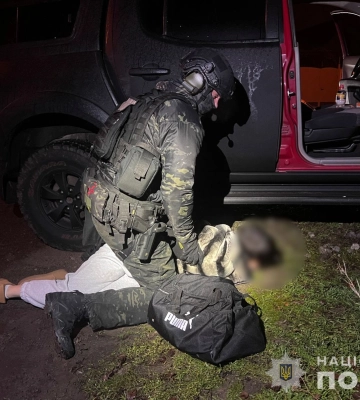 На Запоріжжі затримали жінку, яка замовила вбивство ексчоловіка-військового заради 30 млн гривень