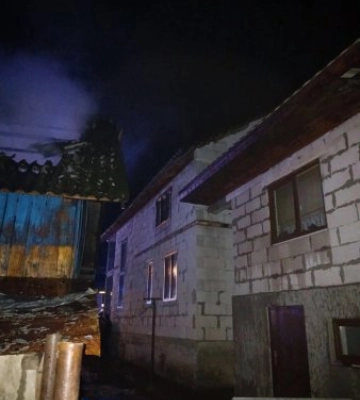 Сусіди викликали пожежників, коли побачили що горить будинок: Подежа на Закарпатті