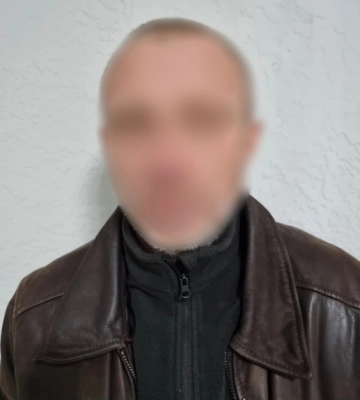 На Київщині затримали чоловіка зі зброєю та боєприпасами