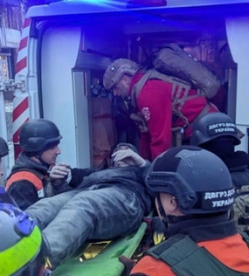 Ракетний удар по Кривому Рогу: 11 постраждалих, троє - у важкому стані