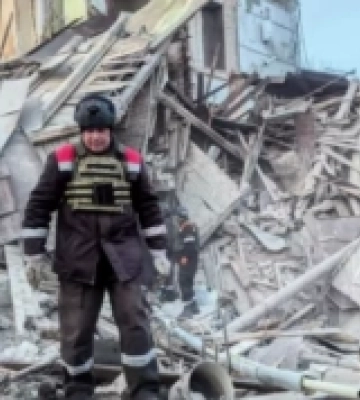 Росіяни вдарили по Кривому Рогу, під звалами шукають людей, відомо про одного загиблого