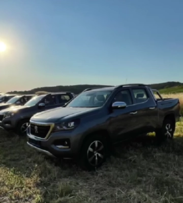 Латвія за рік передала Україні 612 конфіскованих авто