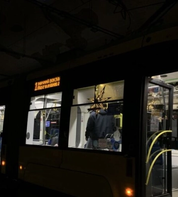 Від сьогодні Львовом курсуватиме Різдвяний трамвай з колядками