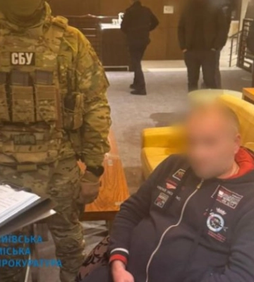 СБУ затримала у Києві одного з керівників відомої партії, який вимагав 1 млн доларів США за вирішення «земельних питань» у КМДА