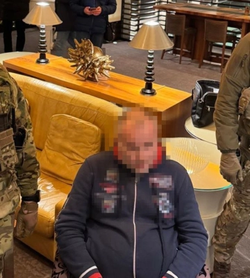СБУ затримала представника партії &quot;Удар&quot;, його підозрюють у вимаганні 1 млн дол. США за вирішення &quot;земельного питання&quot;
