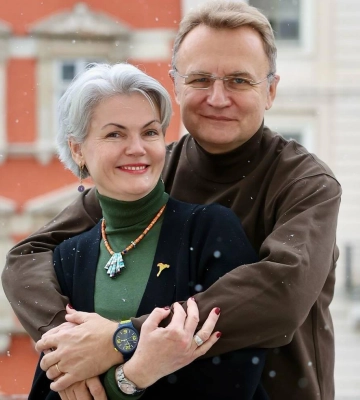 Андрій Садовий розповів про свою дружину: "Вона завжди допомагає людям за покликом серця"