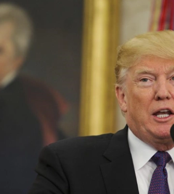 Трамп сказал, что признает только два гендера
