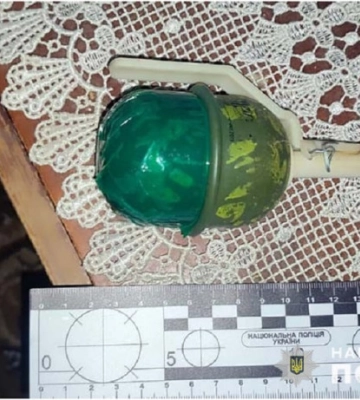 Жителька Кременецького району погрожувала сусідам підірвати гранату. Триває слідство