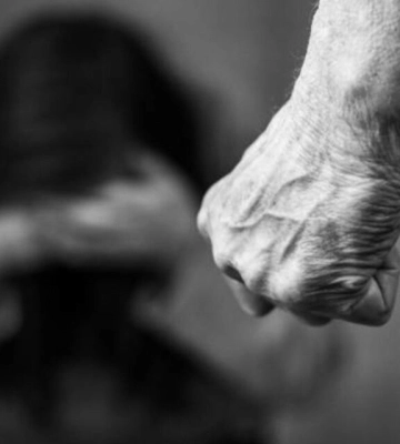 В Ізмаїльському районі ув’язнили чоловіка, який систематично бив своїх батьків