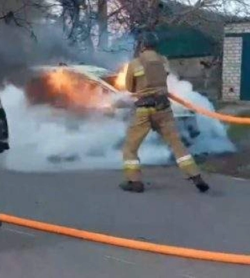 На Миколаївщині внаслідок атаки ворожого FPV-дрона згорів автомобіль