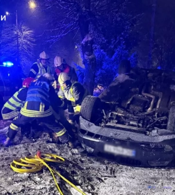 У Калуському районі рятувальники ліквідували наслідки двох ДТП