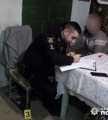 У Чернівцях 37-річна жінка кухонним ножем вдарила співмешканця у живіт
