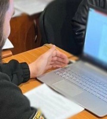 В Одесі жінка під час застілля вдарила колишнього чоловіка ножем у груди