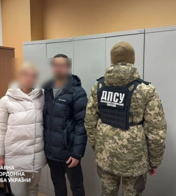 На кордоні з Польщею викрили ще три псевдоподружжя