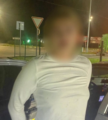 Нетверезу водійку з малолітньою дитиною в автомобілі виявили дубенські патрульні
