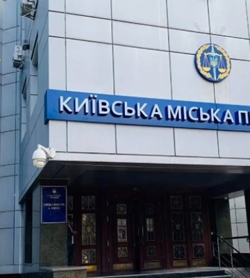 Киянина звинуватили в доведенні до самогубства хлопця своєї падчерки