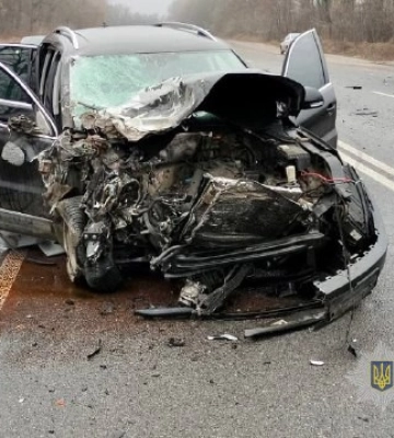 Внаслідок ДТП на Вінниччині загинув чоловік та постраждали двоє дорослих і двоє дітей