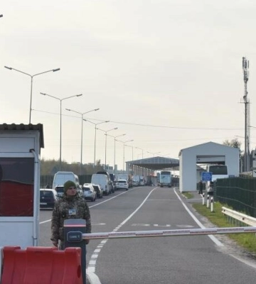 У Львівській області на кордоні з Польщею зменшився пасажиропотік