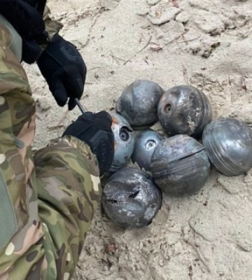 На Кіровоградщині знищили касетні елементи російської ракети
