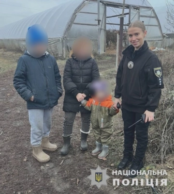 Гралась на подвір’ї та зникла: на Харківщині шукали трирічну дівчинку