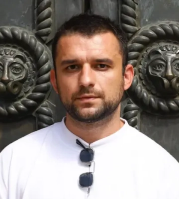 Зірка «Памфіра» закрутив роман з колегою та назвав її ім'я