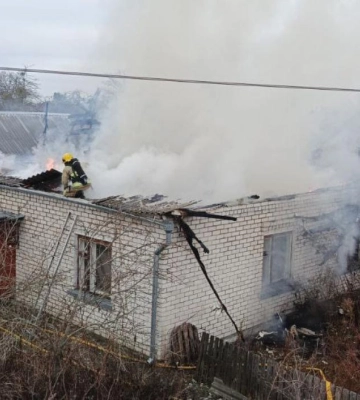 Трагедія на Рівненщині: під час пожежі у приватному будинку загинули двоє чоловіків