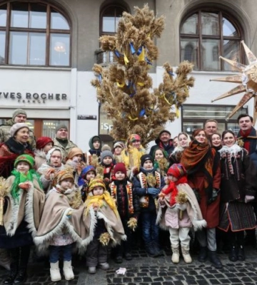 Завтра у Львові встановлять головного різдвяного дідуха