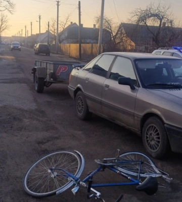 На Волині авто збило велосипедистку, вона у лікарні
