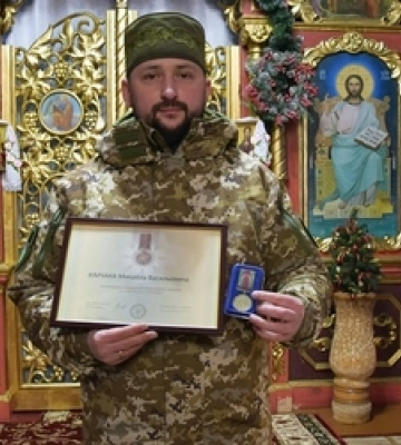 Боєць волинської бригади у 22 роки отримав нагороду з рук Президента