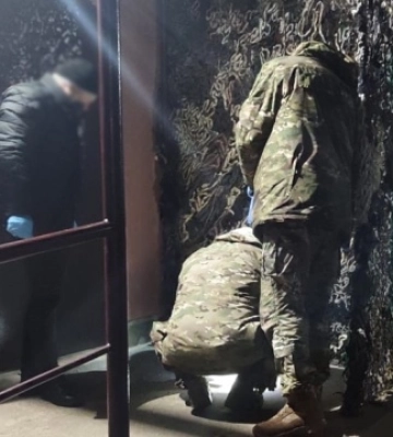 Теракт біля будівлі ТЦК на Житомирщині: начинили харчовий контейнер вибухівкою і дистанційно підірвали