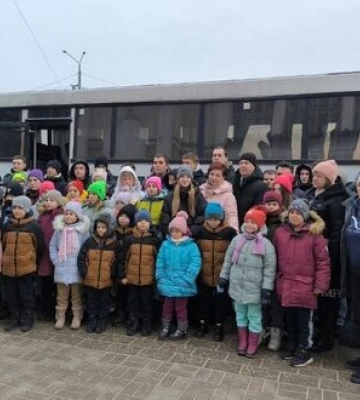До Білорусі «на оздоровлення» привезли групу дітей із окупованого Антрацита на Луганщині