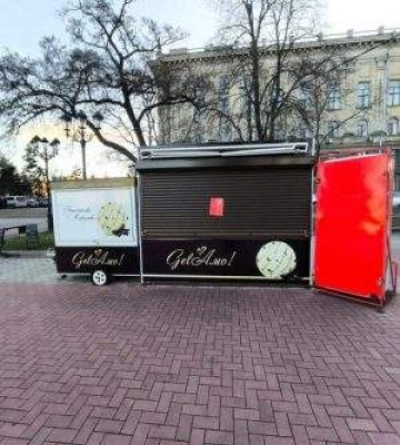 На Флотському бульварі розпочався демонтаж тимчасових споруд