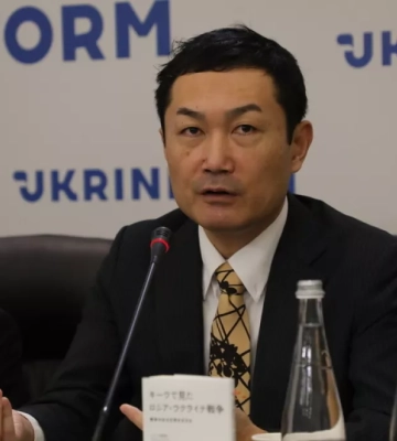 У Києві презентували видану в Японії книгу журналіста Укрінформу про війну