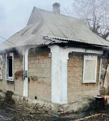 У Родинському загорівся приватний будинок: рятувальники знайшли тіло чоловіка