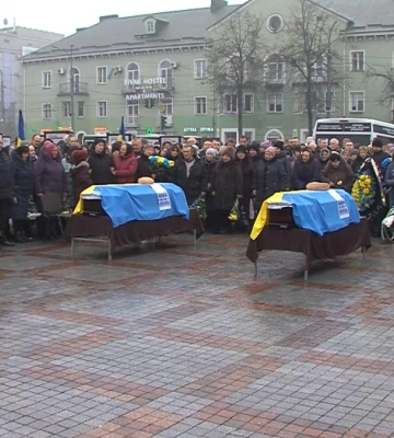 У Луцьку попрощались із трьома загиблими Героями