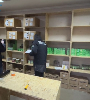 На Закарпатті викрили незаконну схему продажу електронних сигарет – вилучено продукції на 5 млн грн