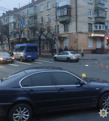 Внаслідок ДТП у Хмельницькому постраждав водій одного з автомобілів, - поліція