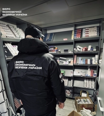 На Київщині злочинці організували нелегальний продаж підакцизних товарів