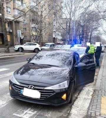 У центрі Миколаєві автомобіль збив дитину на пішохідному переході