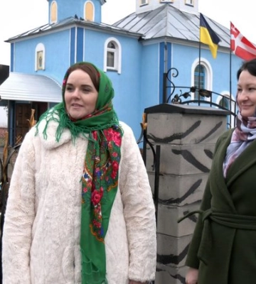 Парафіяни церкви на Волині колядували, щоб зібрати гроші на потреби храму