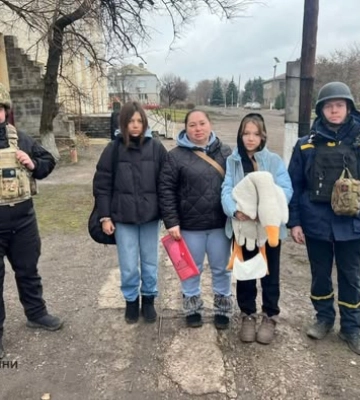 З прифронтового Покровська евакуювали пам&#039;ятник Кобзарю