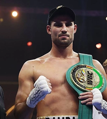 Боксер з Миколаївщини захистив титул WBC International та кинув виклик екс-чемпіону