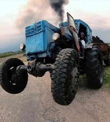 На Волині водійку оштрафували на 17 тисяч, бо п’яною підрізала трактор і втекла