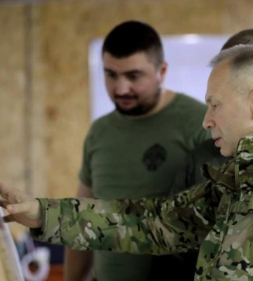 Сирський: ворог продовжує здійснювати безперервні м&#039;ясні штурми на Донецькому напрямку