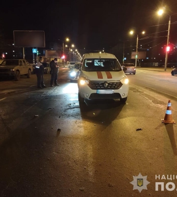 У Сумах поліція розпочала провадження за фактом наїзду автомобіля на 27-річного молодика