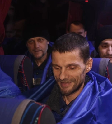 Передноворічне диво: з ворожого полону додому повернулося 189 українців